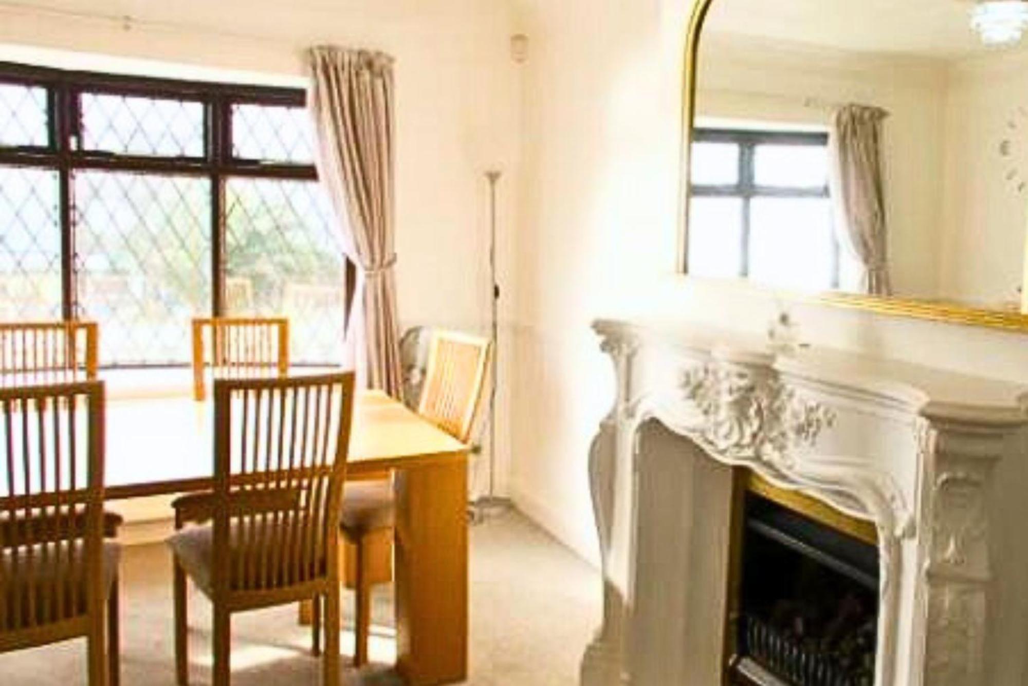 3br Shorefield With Parking, Terrace, Sea View! Nr The & Cliffs Pavillion By Luxiety Serviced Southend-on-Sea