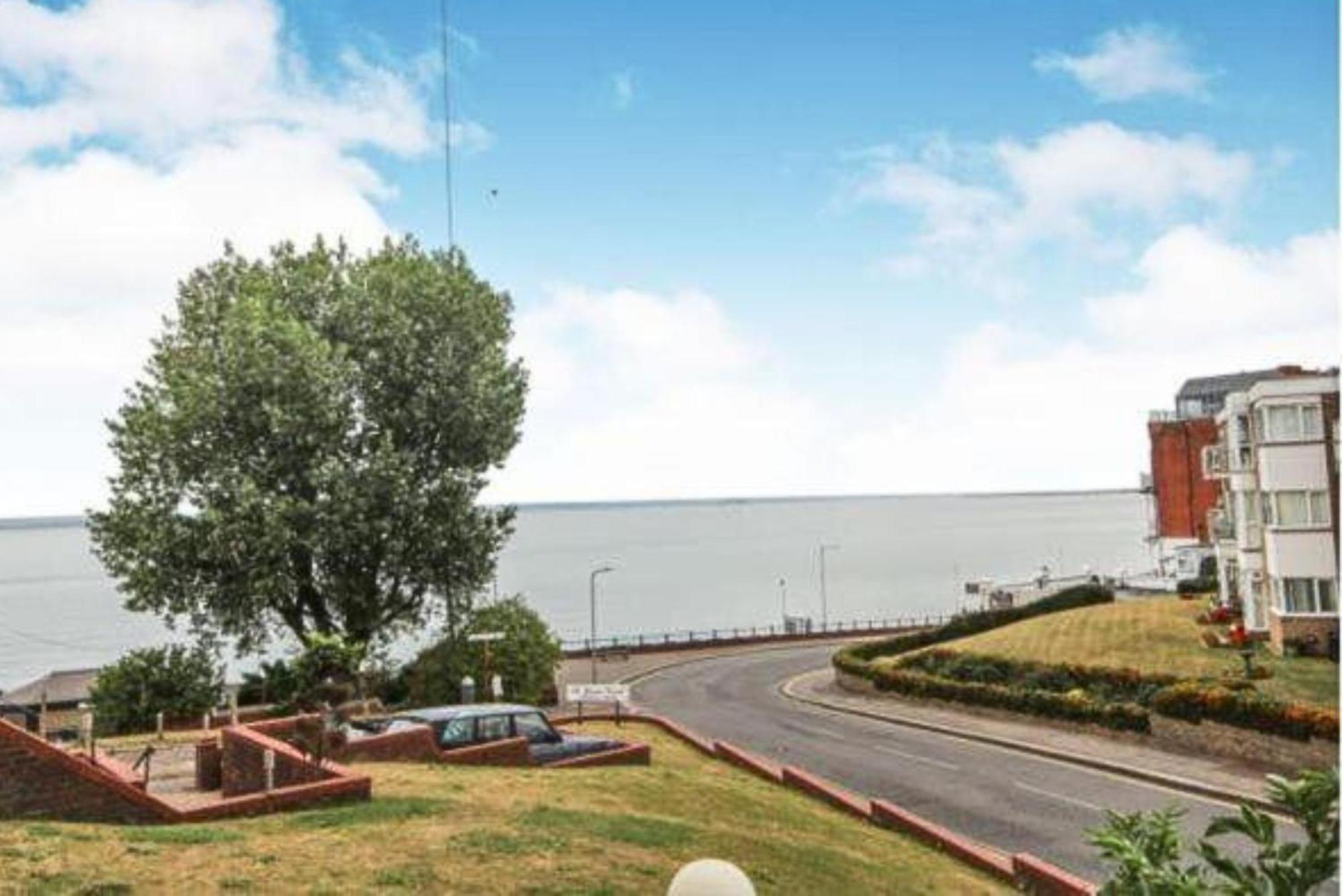3br Shorefield With Parking, Terrace, Sea View! Nr The & Cliffs Pavillion By Luxiety Serviced *