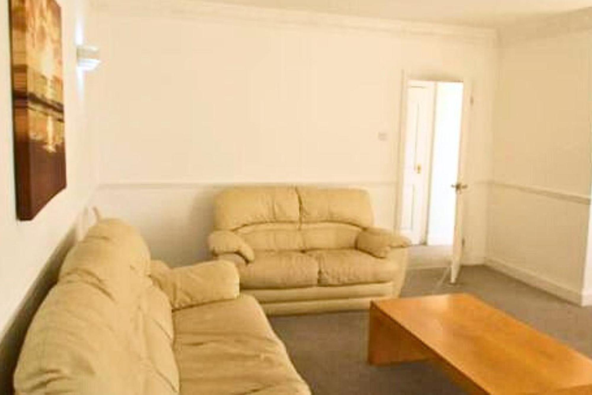 3br Shorefield With Parking, Terrace, Sea View! Nr The & Cliffs Pavillion By Luxiety Serviced Holiday home